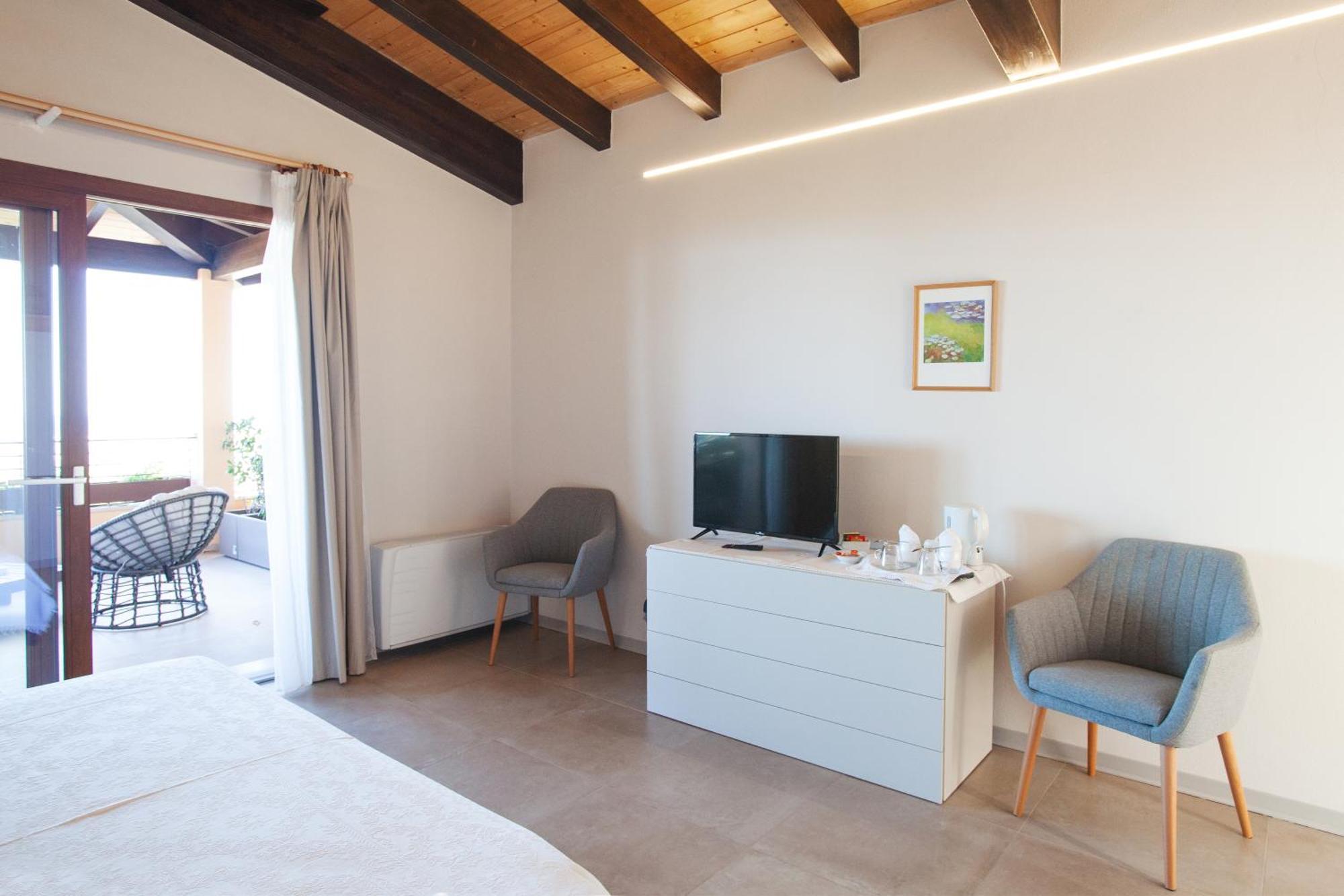 לינה וארוחת בוקר Villa San Pietro Le Tre Civette - Residenza Di Campagna מראה חיצוני תמונה